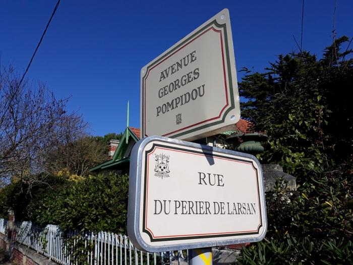 Panneaux noms de rues