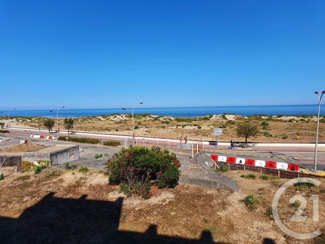 Appartement F2 à vendre - 2 pièces - 41.34 m2 - SOULAC SUR MER - 33 - AQUITAINE - Century 21 Agence Biran Appartement F2 à vendre - 2 pièces - 41.34 m2 - SOULAC SUR MER - 33 - AQUITAINE - Century 21 Agence Biran