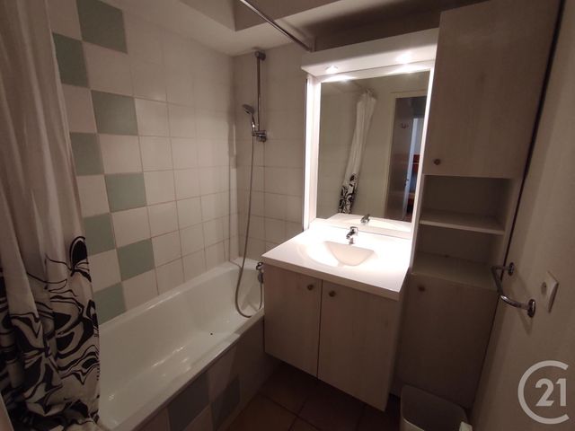 Afficher la photo en grand Appartement F3 à vendre - 3 pièces - 38.8 m2 - SOULAC SUR MER - 33 - AQUITAINE - Century 21 Agence Biran