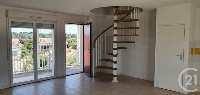 Afficher la photo en grand Appartement Duplex à vendre - 3 pièces - 58.0 m2 - SOULAC SUR MER - 33 - AQUITAINE - Century 21 Agence Biran