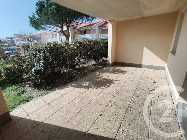 Appartement T3 à vendre - 3 pièces - 38.4 m2 - SOULAC SUR MER - 33 - AQUITAINE - Century 21 Agence Biran