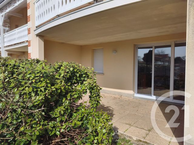Appartement T3 à vendre - 3 pièces - 38.4 m2 - SOULAC SUR MER - 33 - AQUITAINE - Century 21 Agence Biran