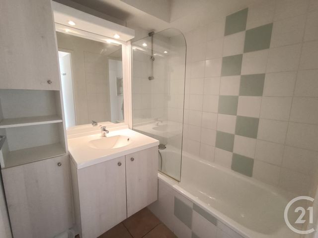 Appartement T3 à vendre - 4 pièces - 44.51 m2 - SOULAC SUR MER - 33 - AQUITAINE - Century 21 Agence Biran